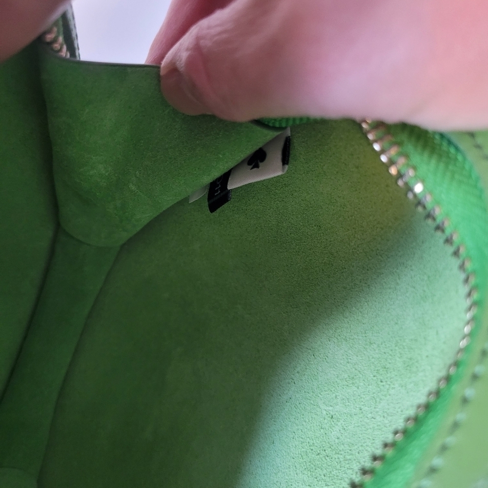 Kate Spade Picnic Apple Crossbody, Brand New - Picture 10 of 13